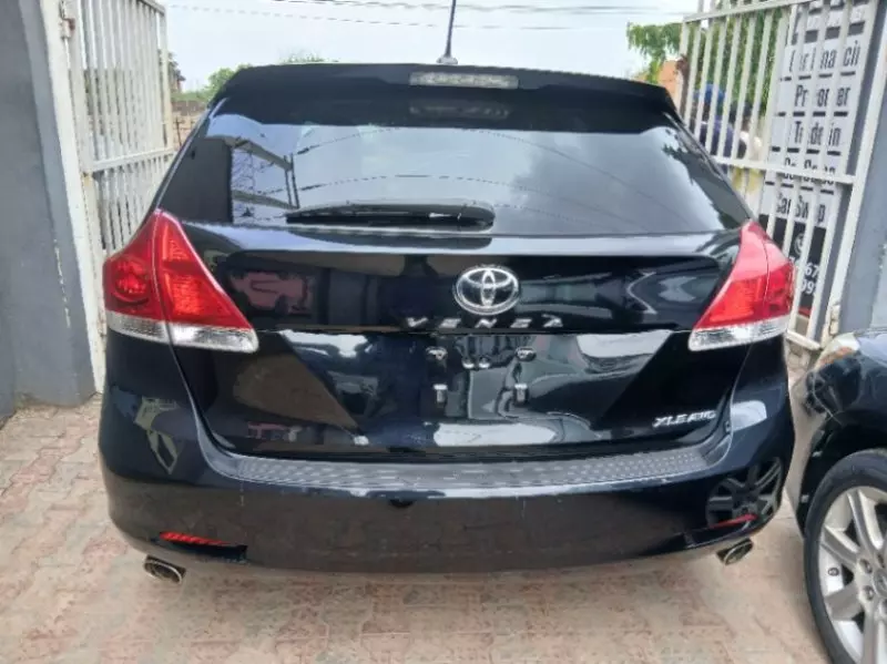 Toyota Venza   - 2017