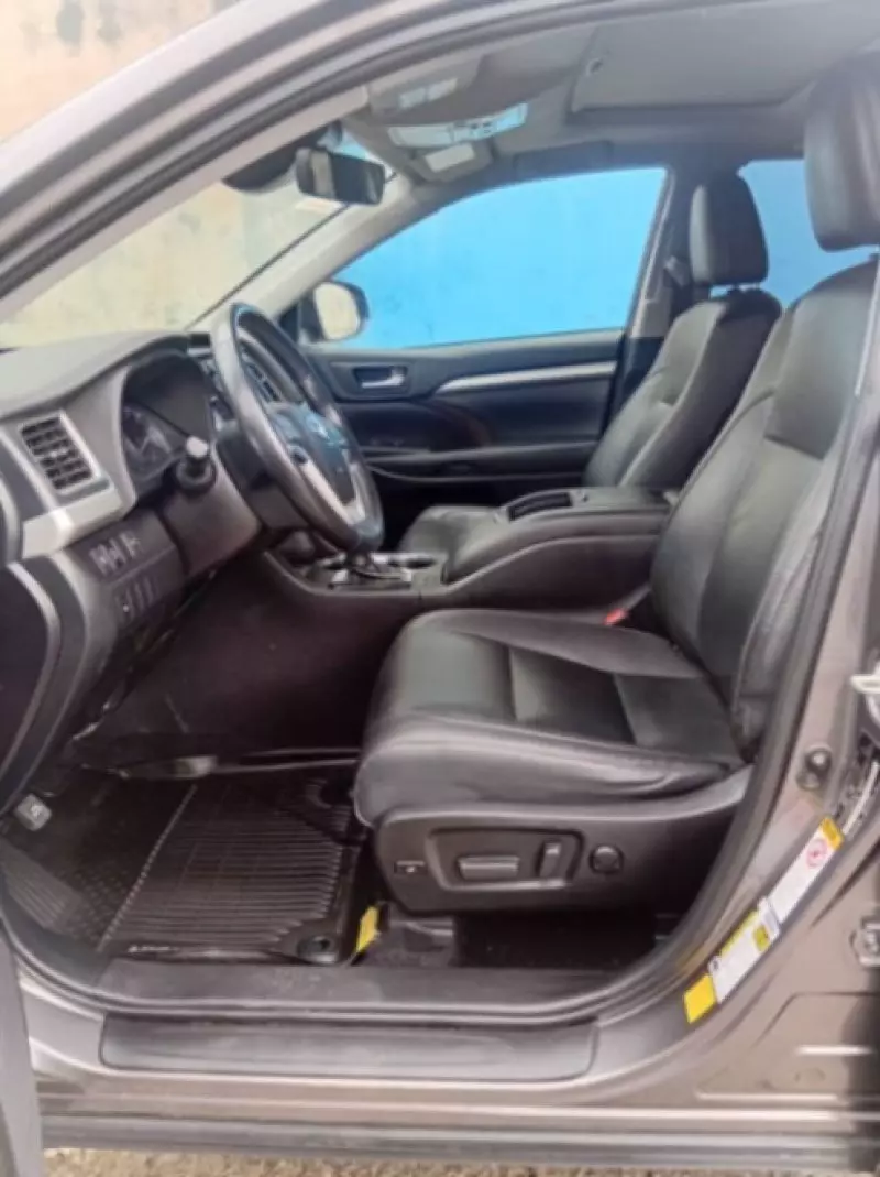 TOYOTA Highlander   - 2019