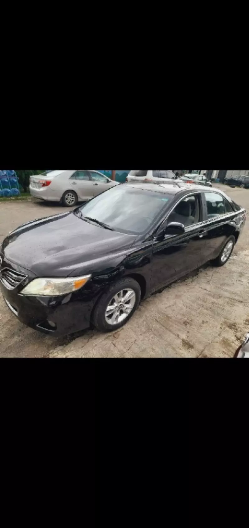 Toyota Camry - 2010