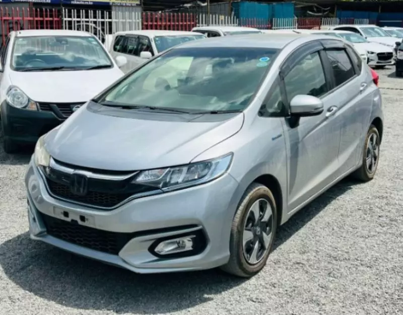 Honda FIT   - 2016