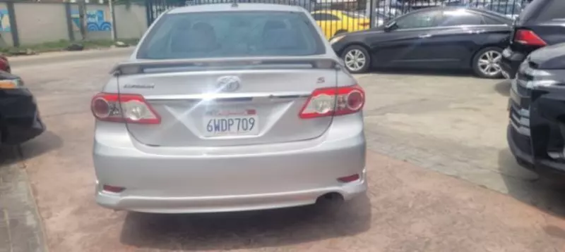 Toyota Corolla   - 2012