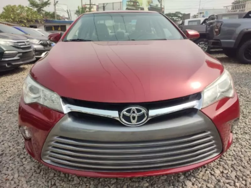 Toyota Camry   - 2017