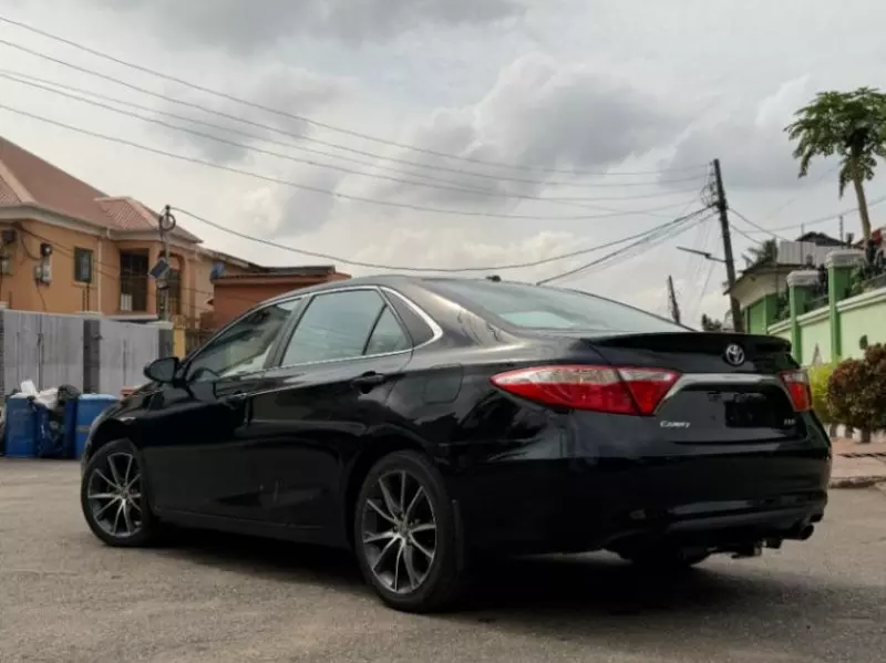 Toyota Camry   - 2015