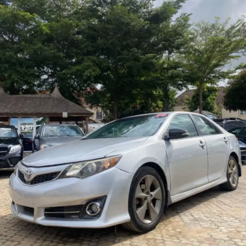 TOYOTA Camry   - 2013