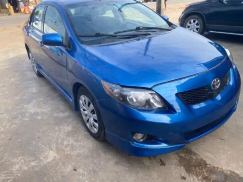 TOYOTA Corolla   - 2009