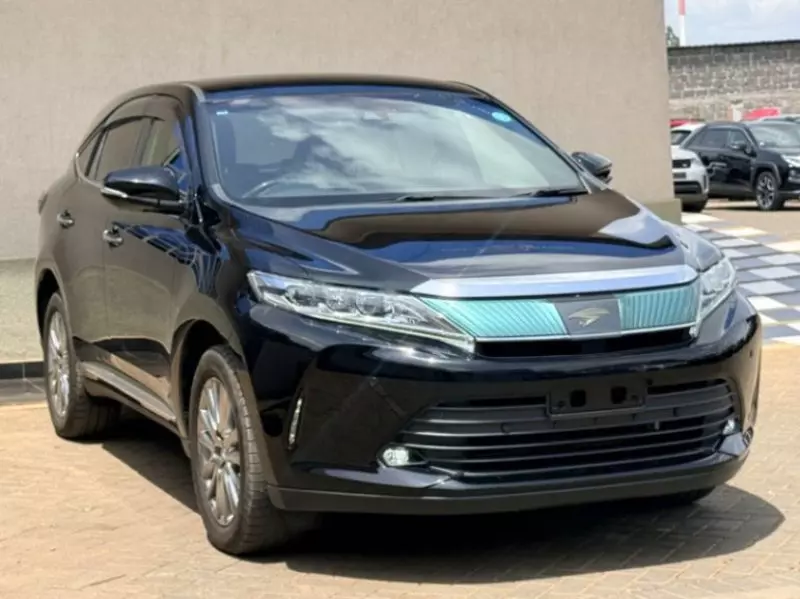 Toyota Harrier   - 2018