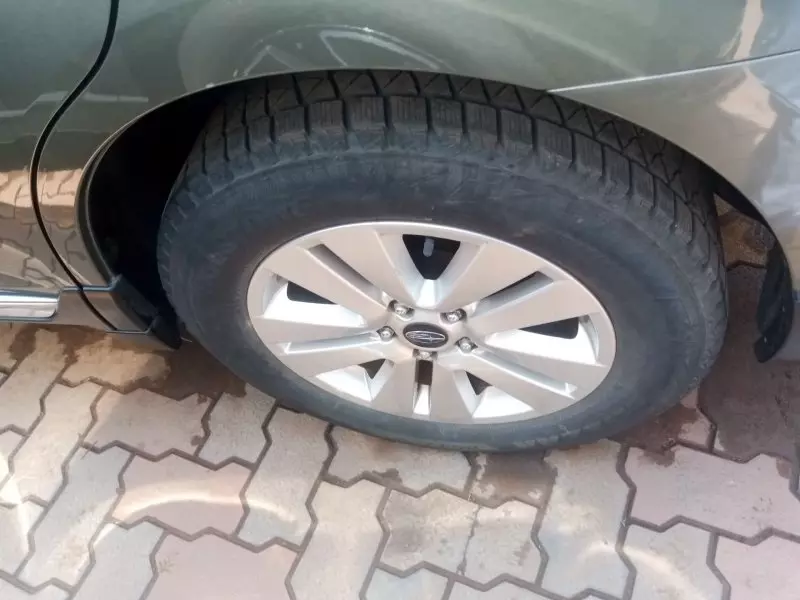 Subaru Outback   - 2017