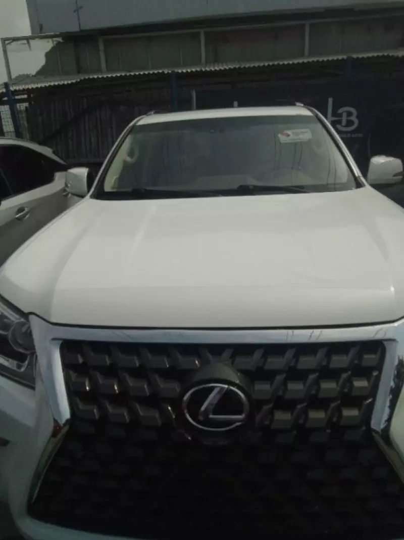Lexus GX 460   - 2010