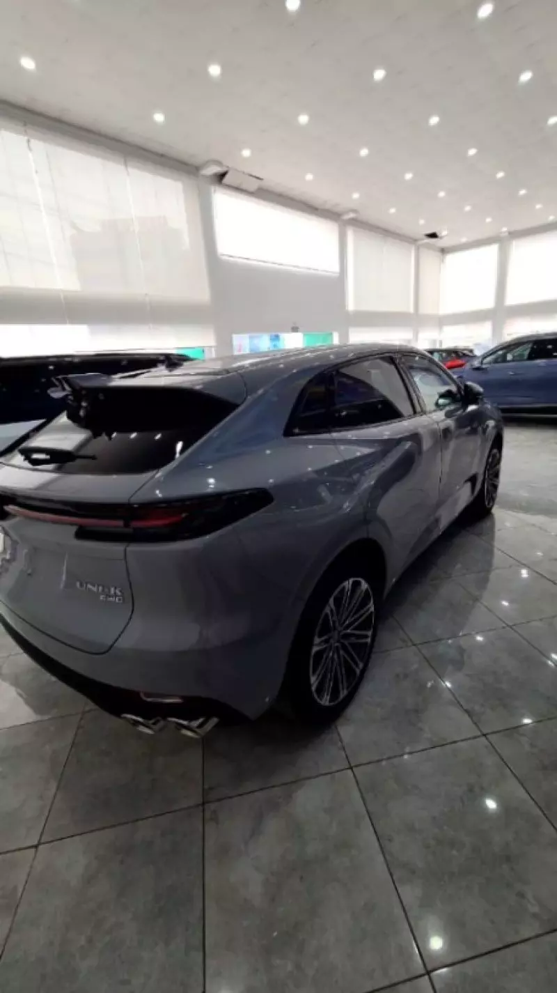 CHANGAN Uni-k   - 2026