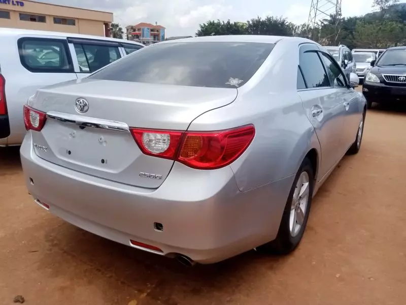 Toyota Mark X   - 2013