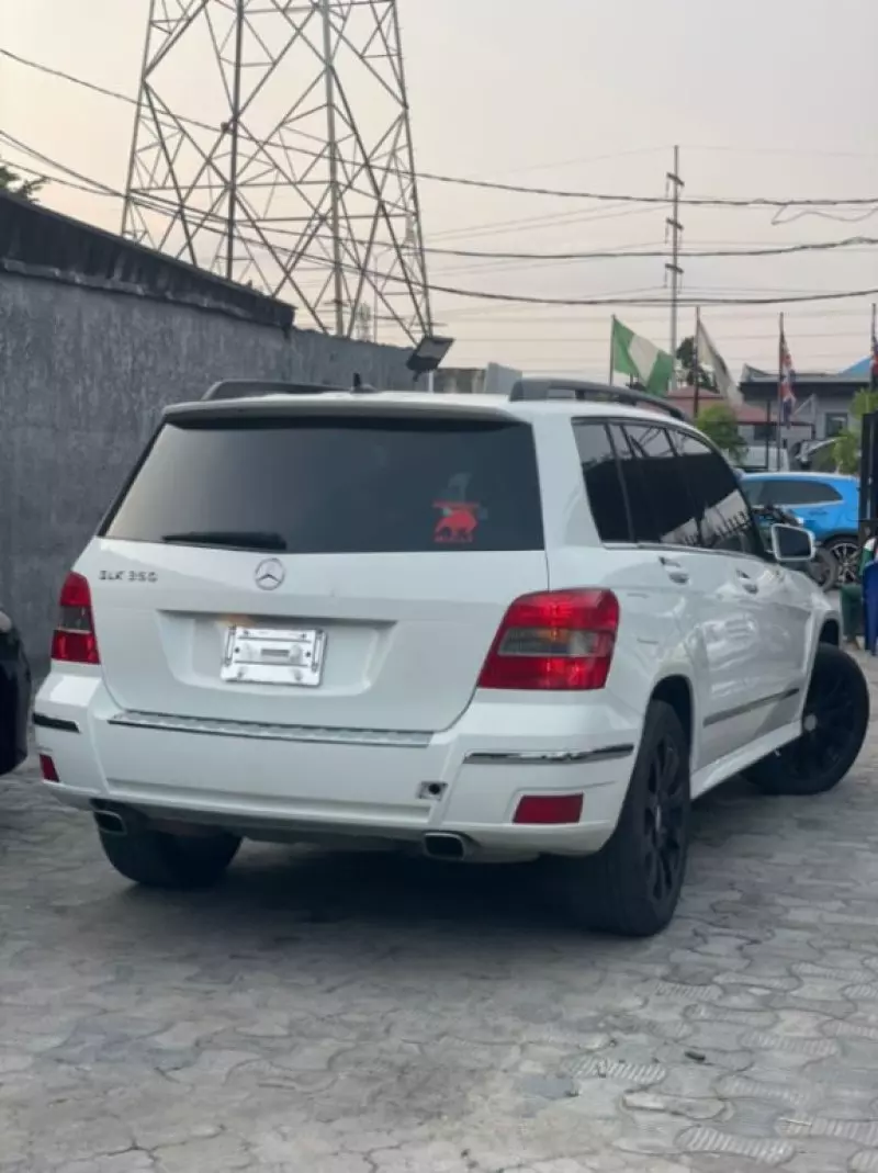 Mercedes-Benz GLK 350   - 2012