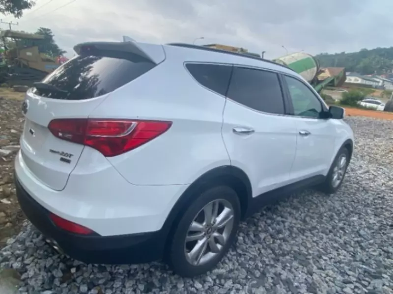 Hyundai Santa Fe Sport - 2014