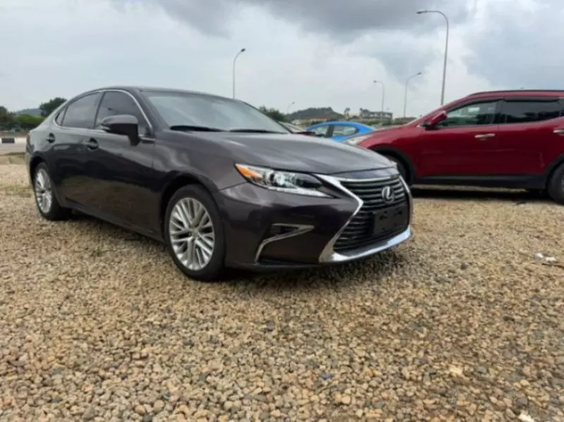 Lexus ES 350   - 2013