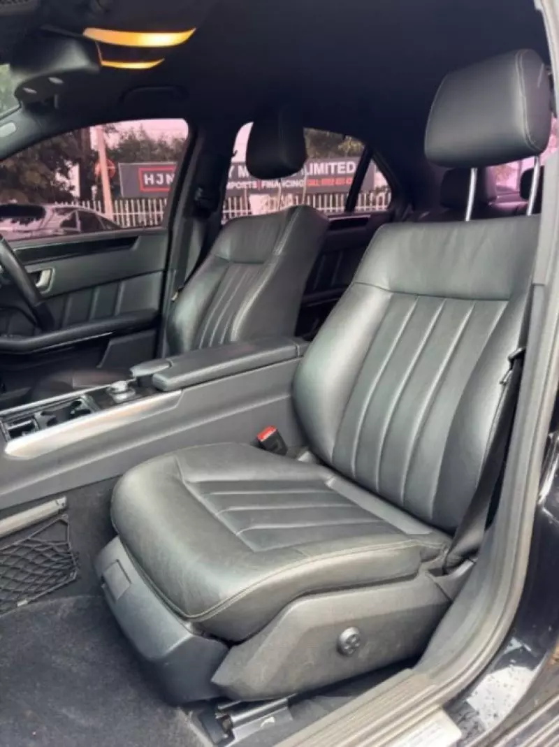 Mercedes-Benz E350   - 2013