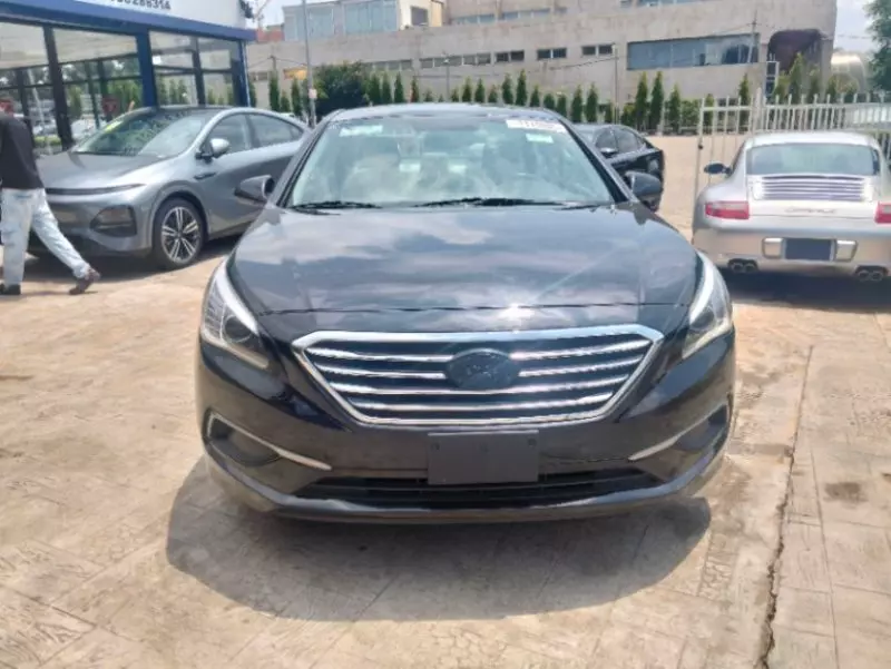 Hyundai Sonata   - 2017