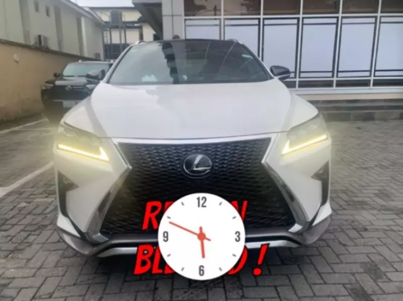 Lexus RX   - 2019