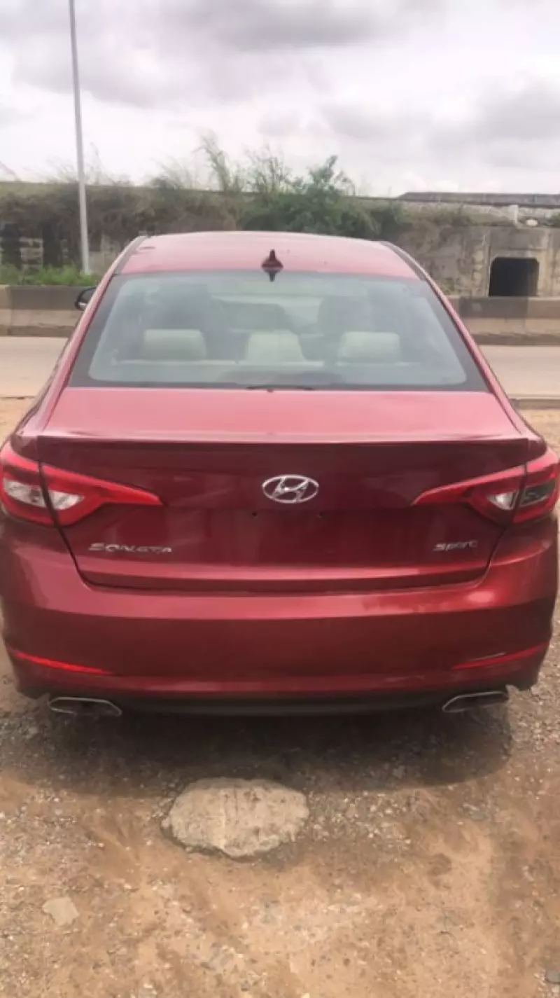 Hyundai Sonata - 2016