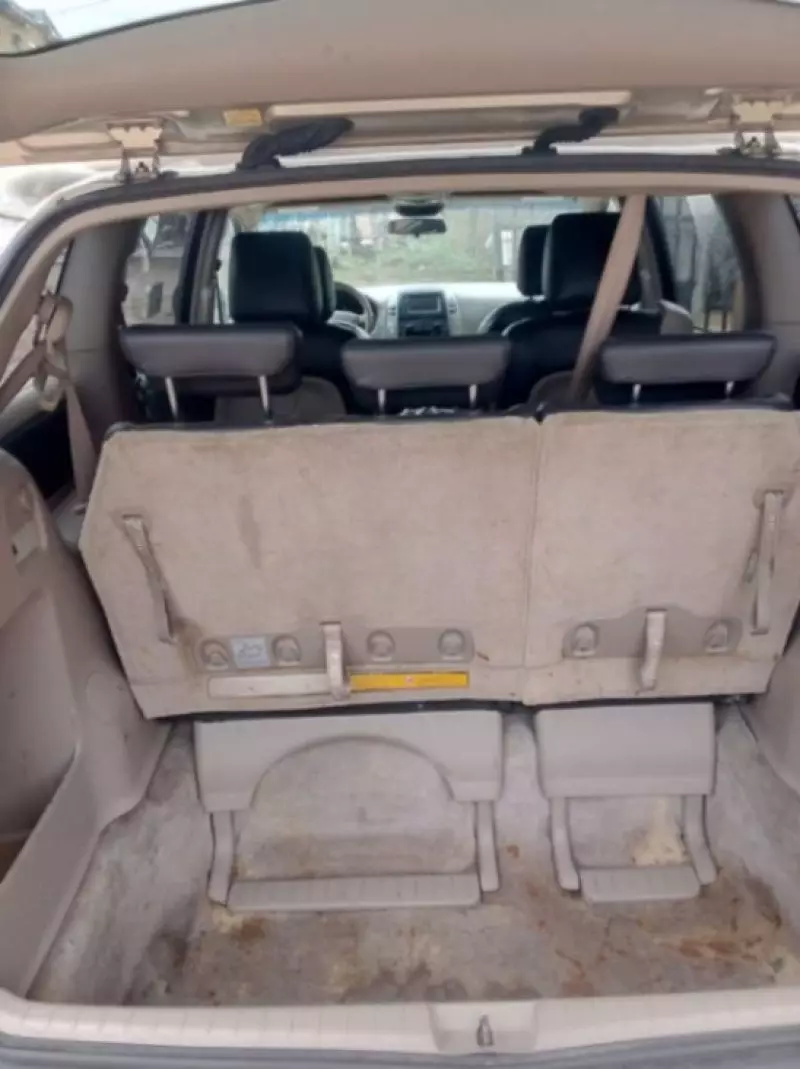 TOYOTA Sienna   - 2010