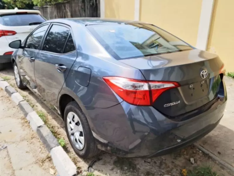 Toyota Corolla   - 2016