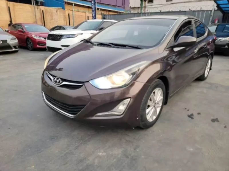 Hyundai Elantra   - 2014