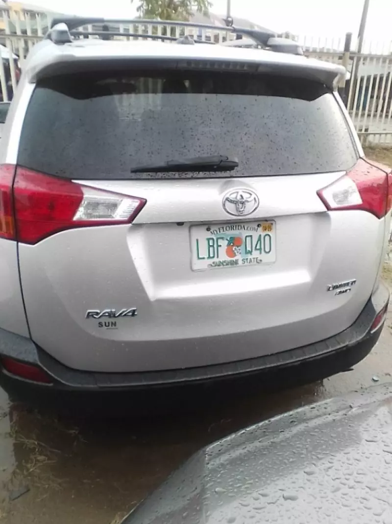 Toyota RAV 4   - 2013