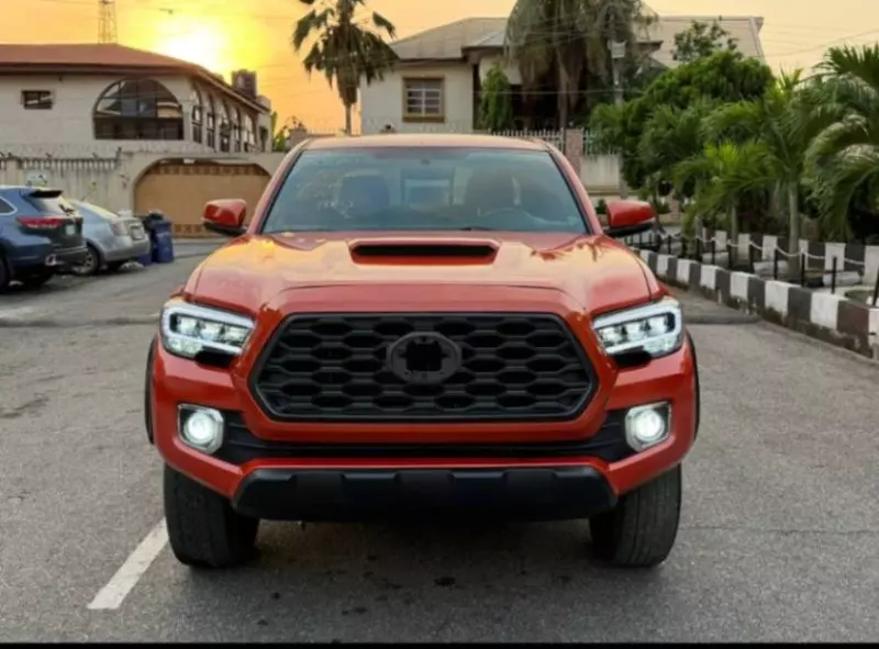 Toyota Tacoma   - 2016