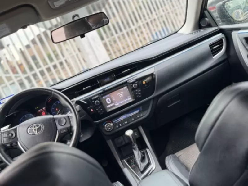 Toyota Corolla   - 2014