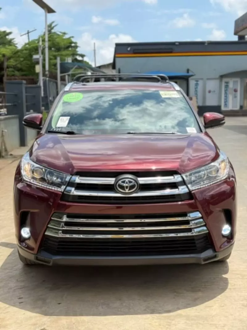 TOYOTA Highlander   - 2015