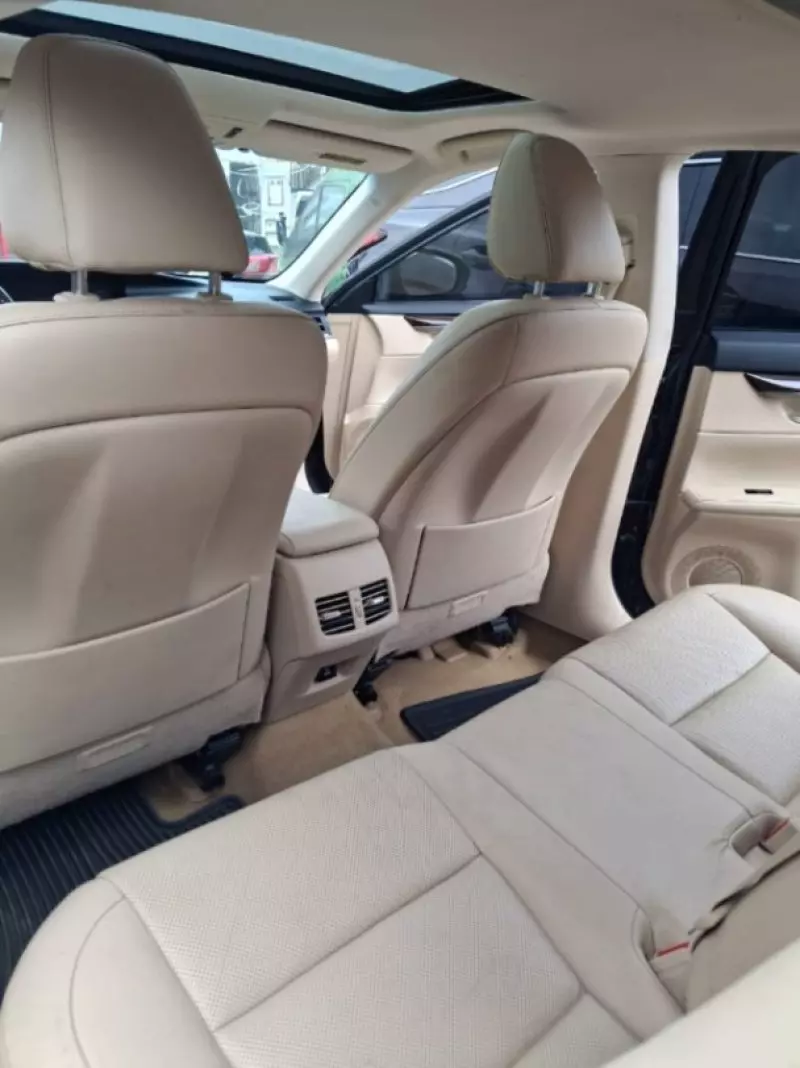 Lexus ES   - 2014