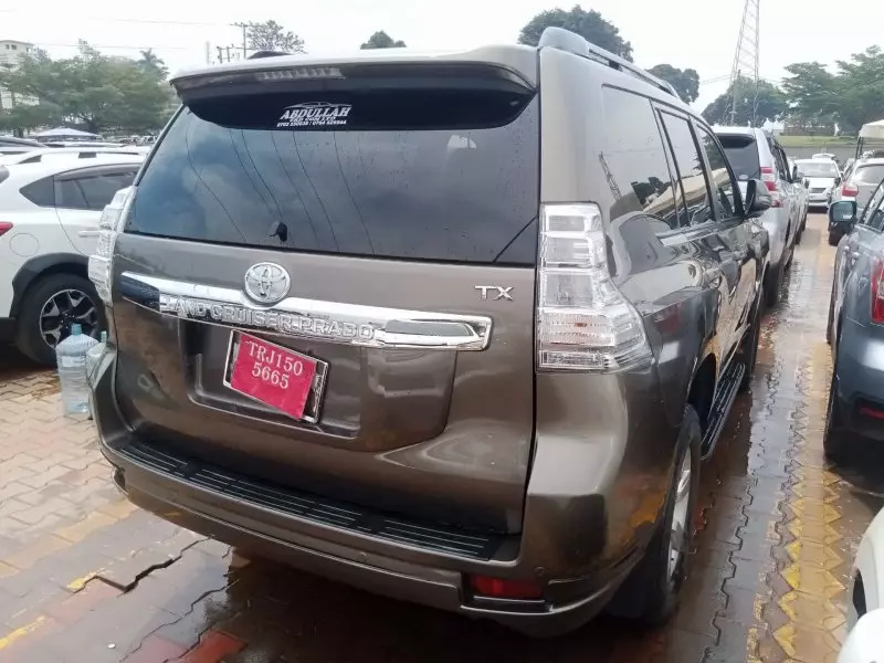 Toyota Landcruiser Prado   - 2015