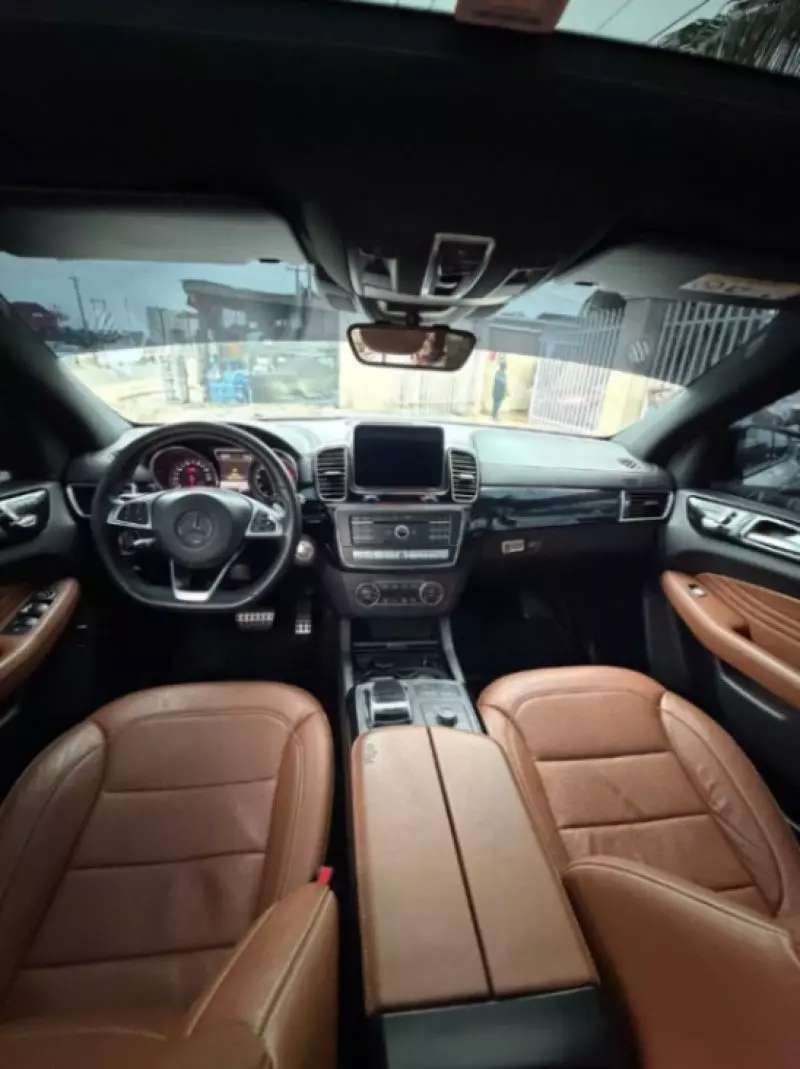 Mercedes-Benz GLE 43 AMG   - 2017