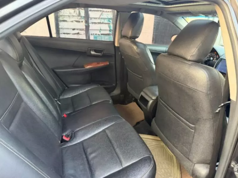 Toyota Camry   - 2012