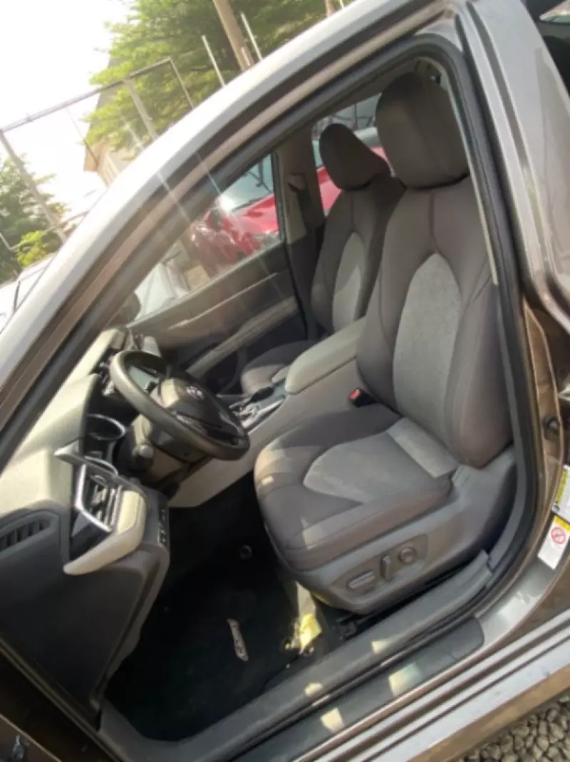 TOYOTA Camry - 2018