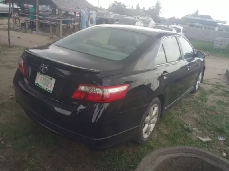 Toyota Camry   - 2008
