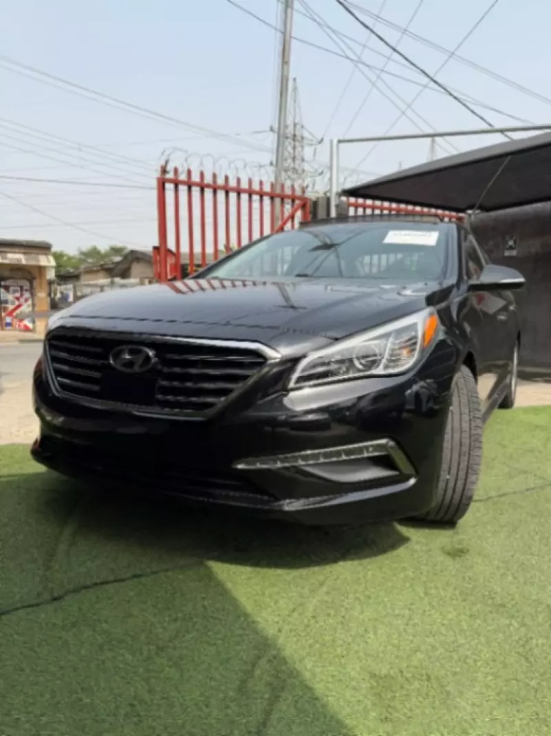 Hyundai Sonata   - 2015