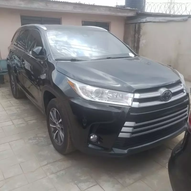 Toyota Highlander   - 2018
