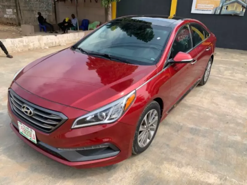 Hyundai Sonata   - 2016