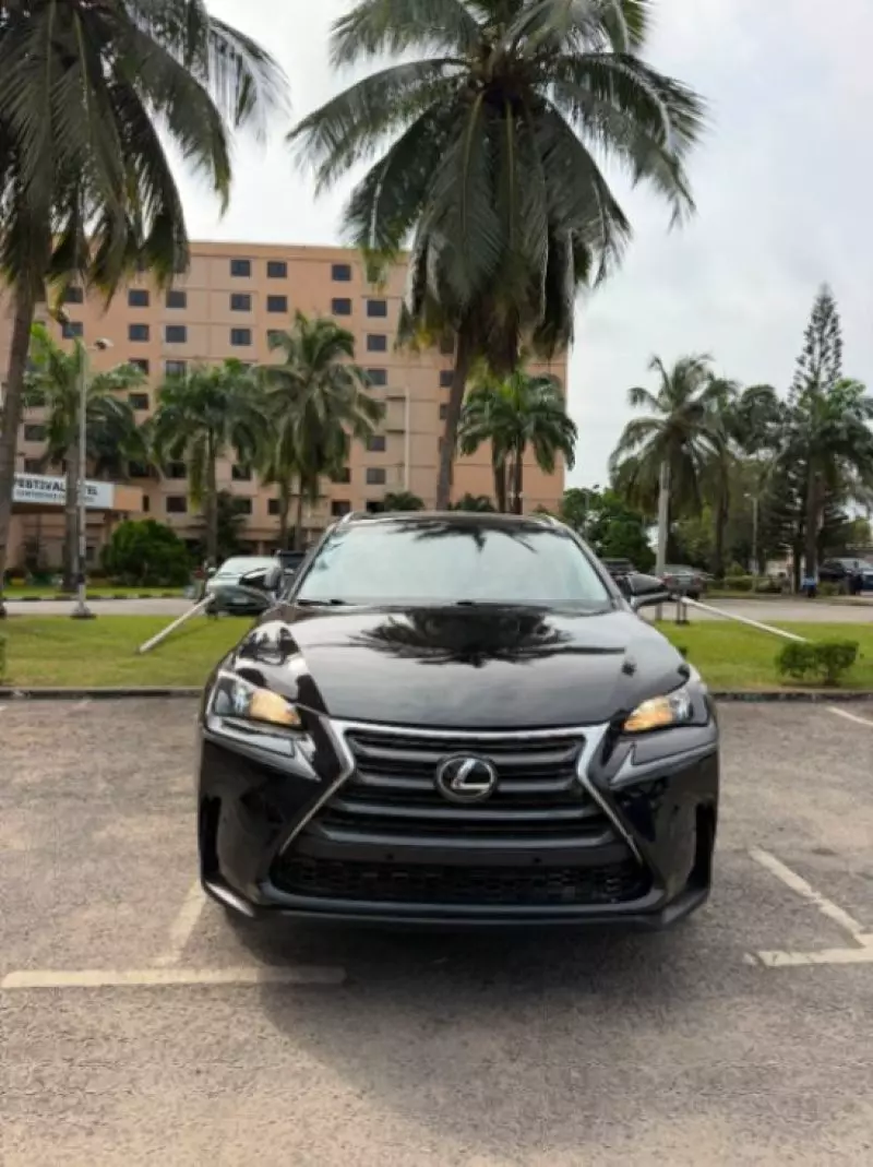 Lexus NX 200T   - 2017