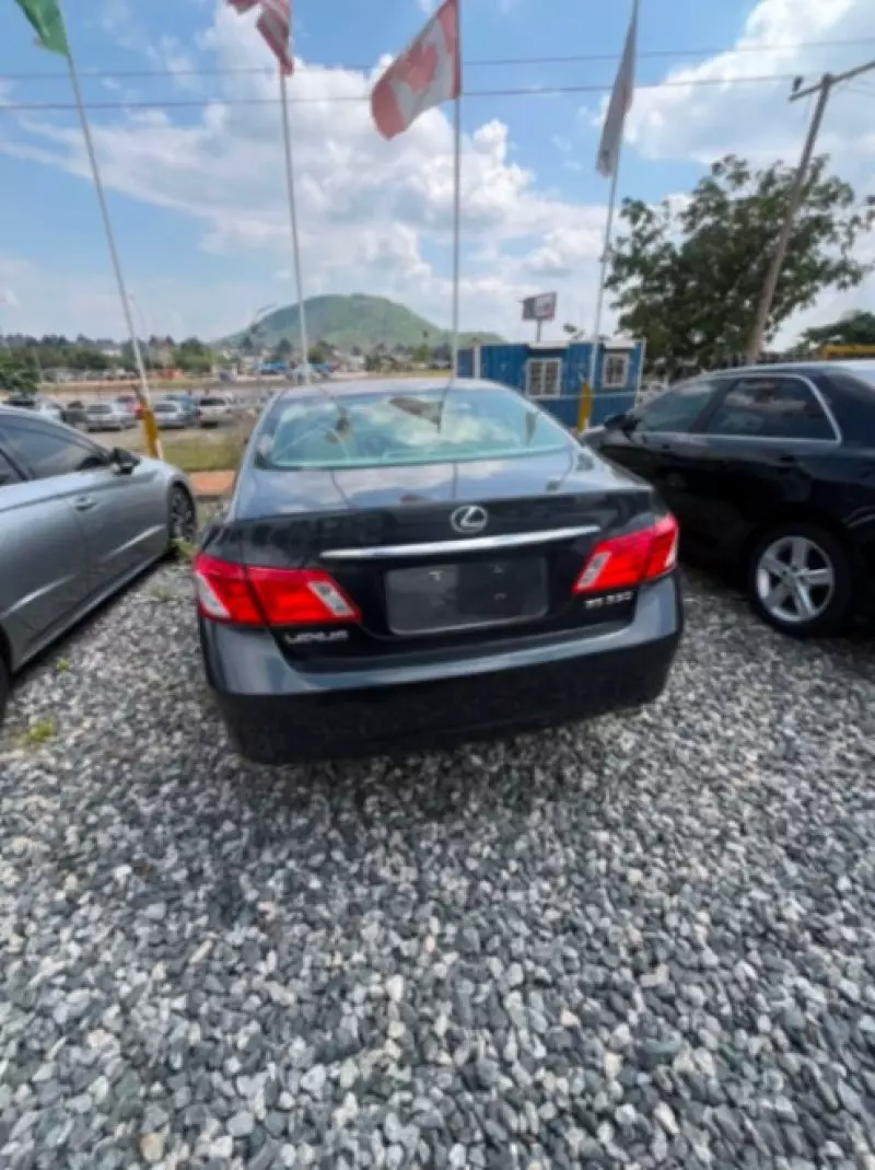 Lexus ES   - 2009