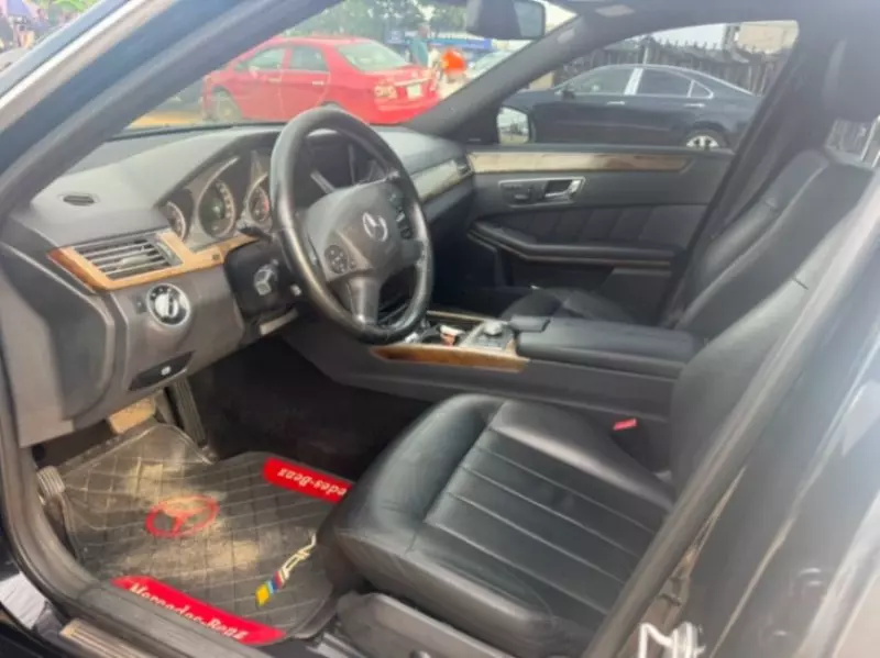 Mercedes-Benz E-Class   - 2011