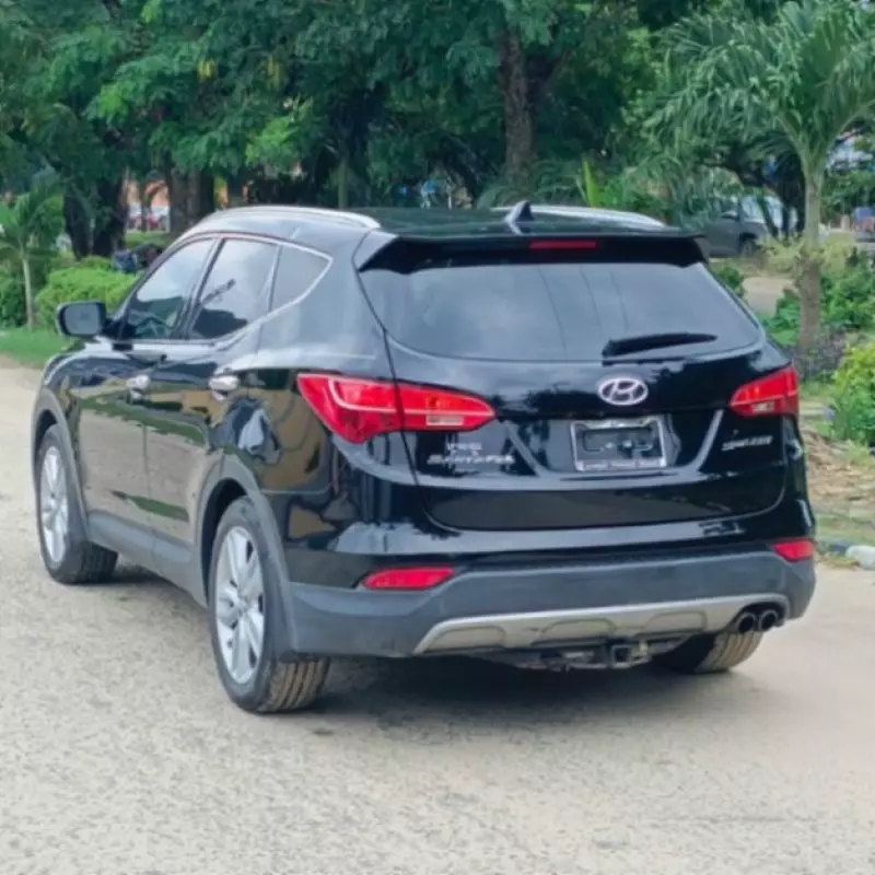 Hyundai Santa Fe - 2013