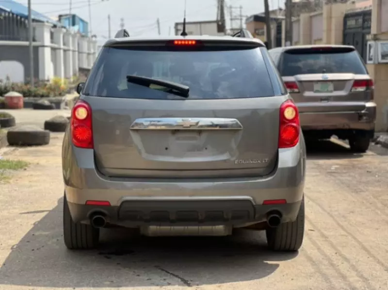 Chevrolet Equinox   - 2012