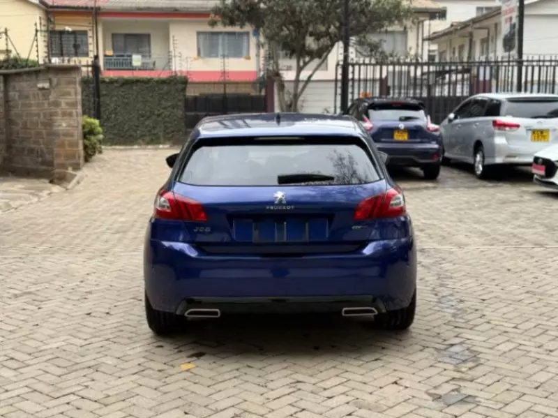 Peugeot 308   - 2017