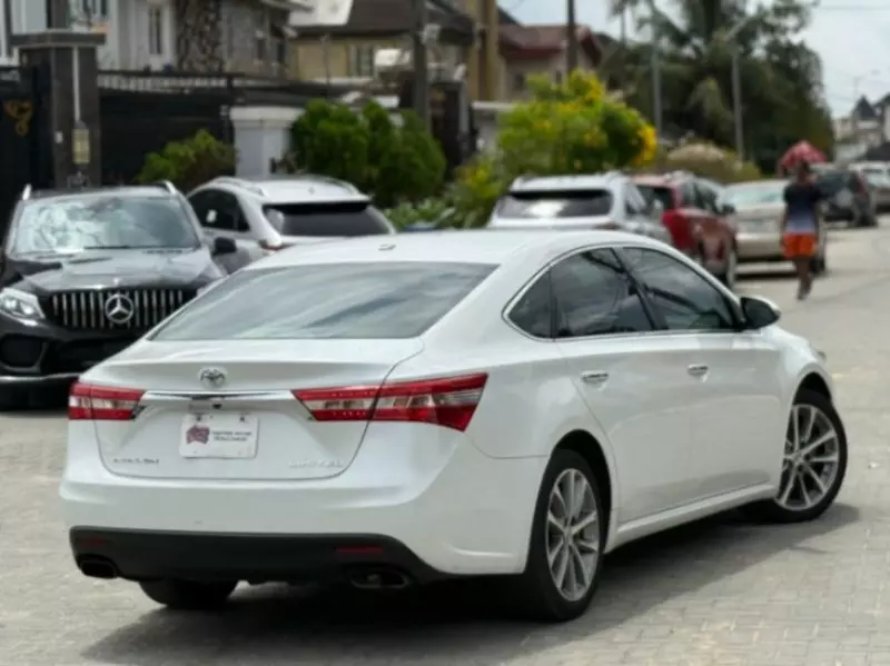 Toyota Camry   - 2016