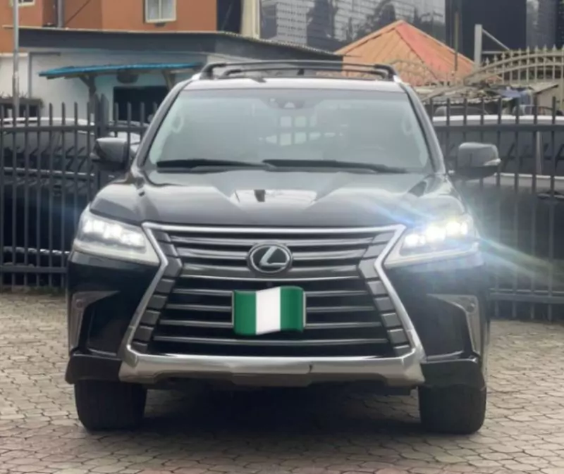 Lexus LX 570   - 2016