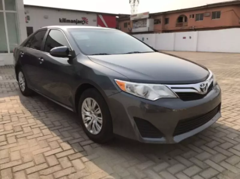 TOYOTA Camry   - 2013