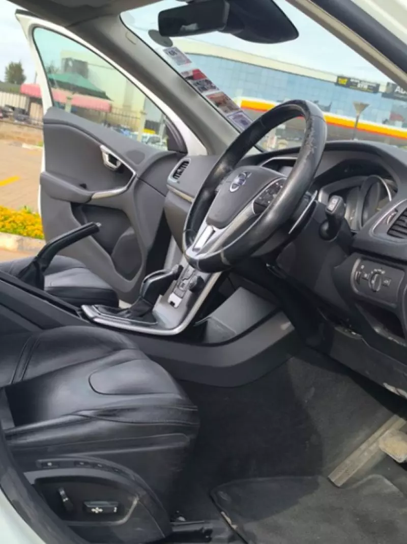 Volvo V40 - 2017