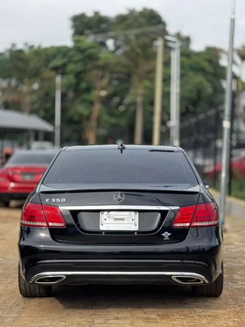 Mercedes-Benz E350   - 2013