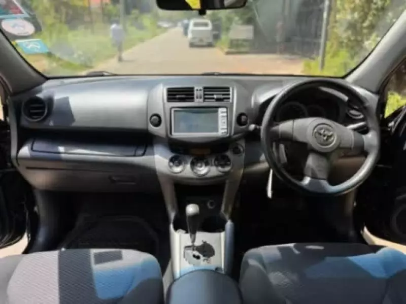 Toyota RAV 4   - 2010