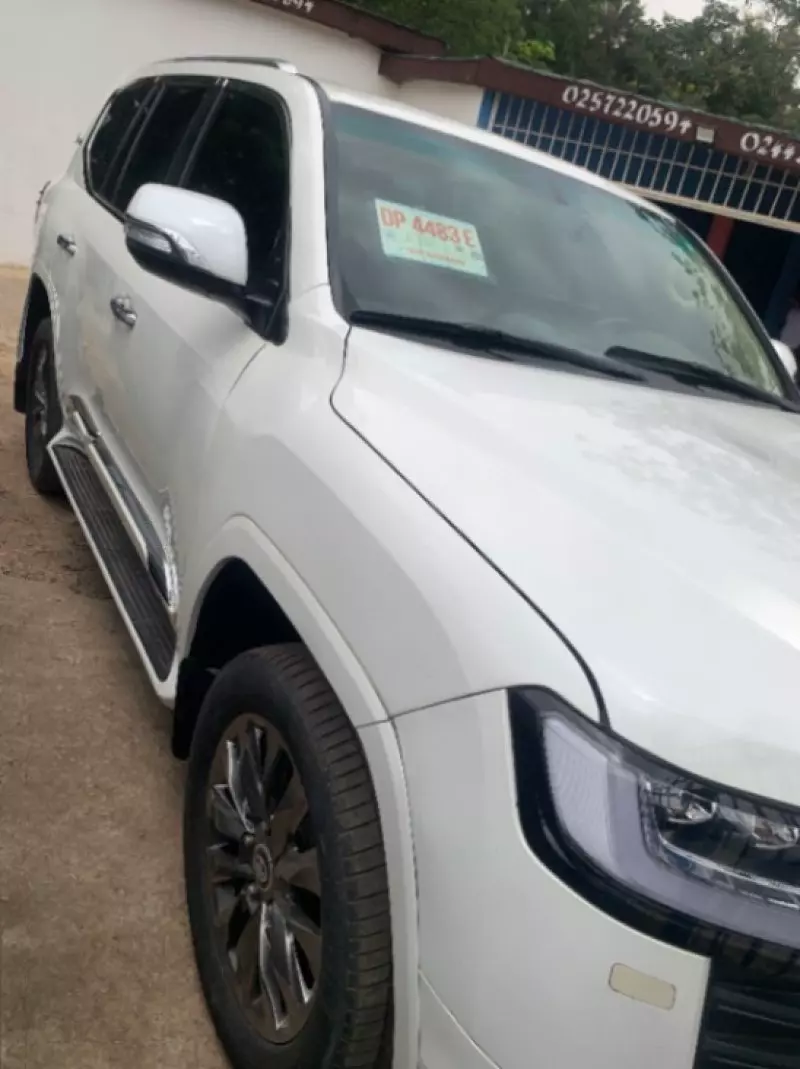 Toyota Land Cruiser   - 2017